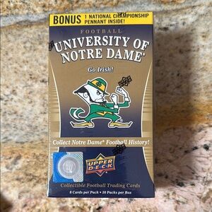 SEALED University of Notre Dame Football Trading Cards by - Upper Deck